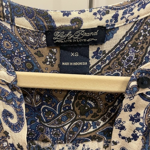 Lucky Brand button down shirt - Picture 2 of 5